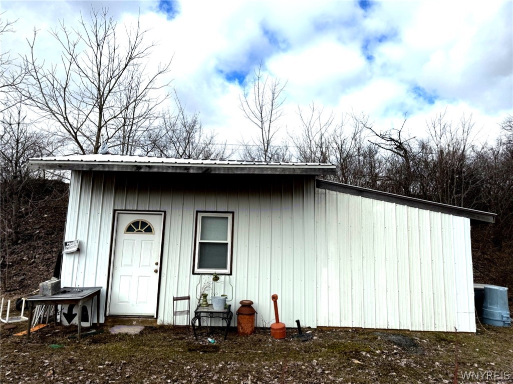 340 Hinman Road Lockport City, NY 14094 - Photo 5 of 15