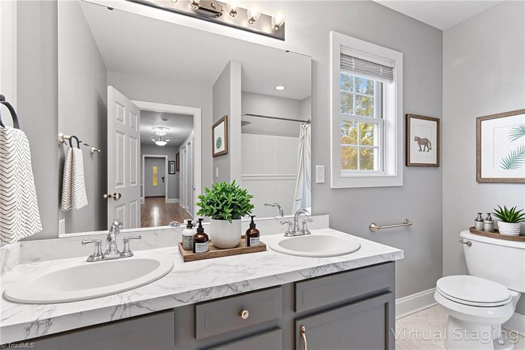 8450 Red Road Rockwell, NC 28138 - Photo 26 of 49 ***VIRTUALLY STAGGED*** Main bath