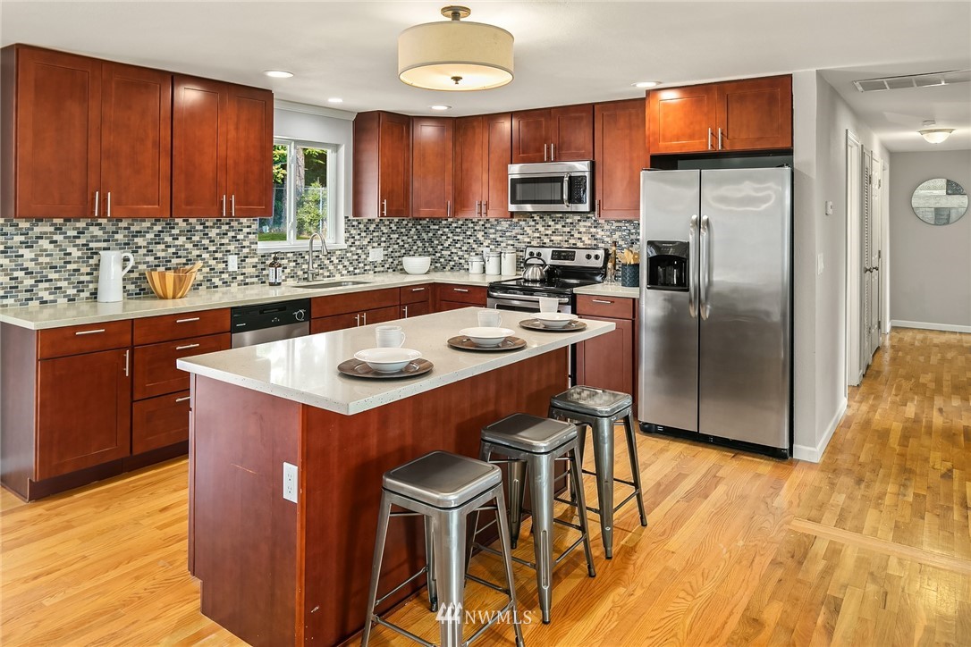 17322 Southeast 134th Street Renton, WA 98059 - Photo 10 of 31 Gallery Image 10