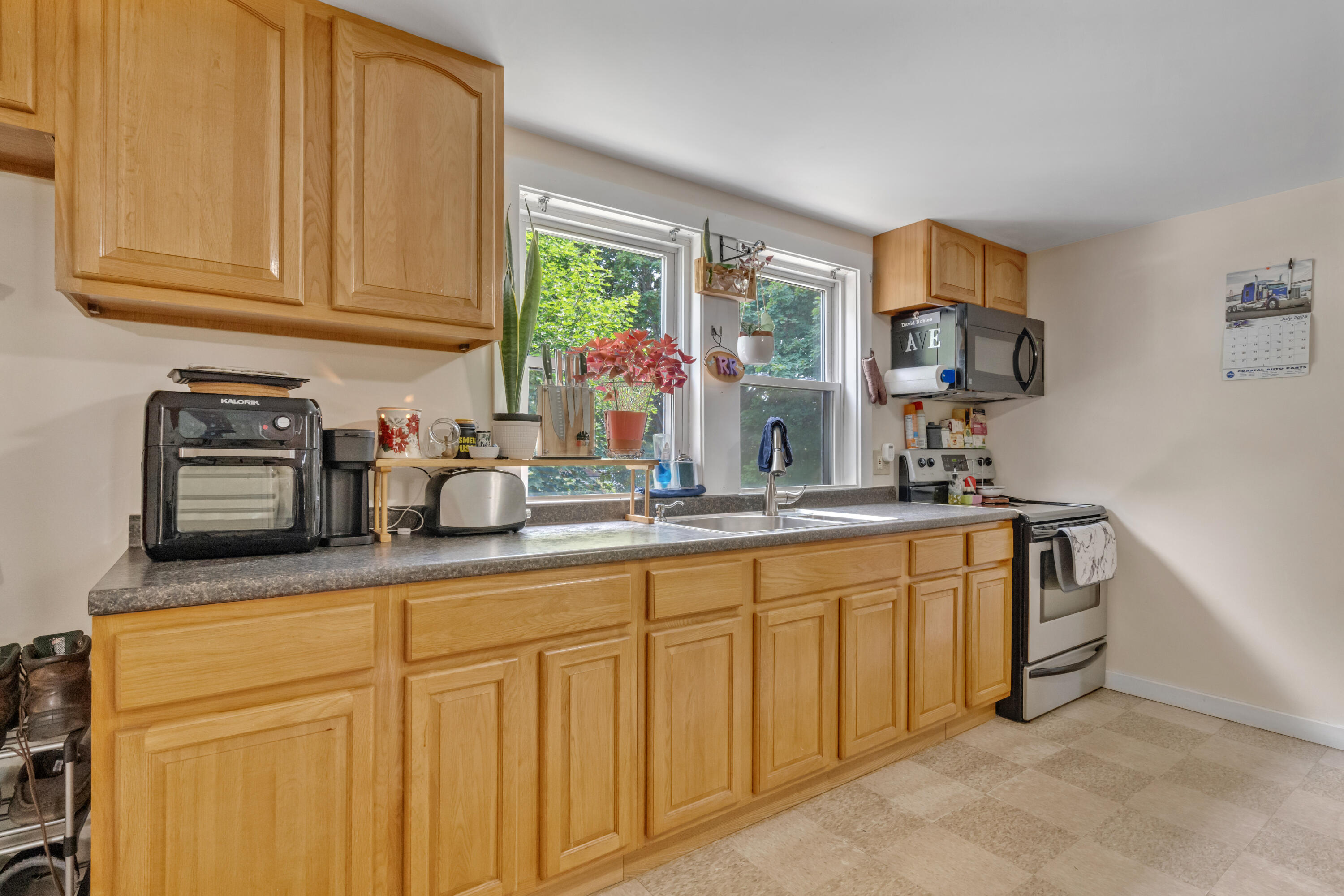 8 Thompson Street Lewiston, ME 04240 - Photo 24 of 46 DSC06871