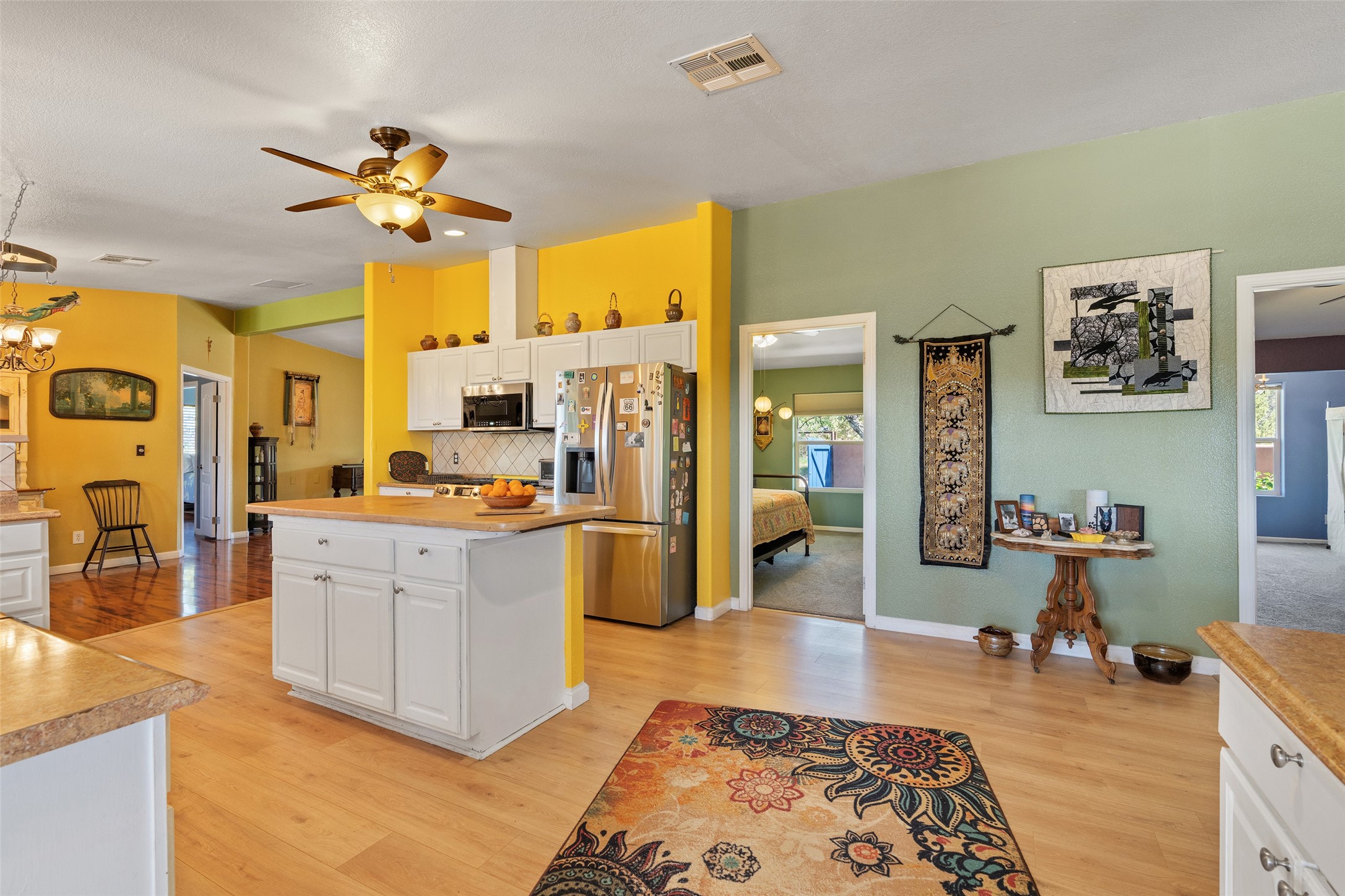 12 Apache Ridge Road Santa Fe, NM 87505 - Photo 23 of 69 kitchen