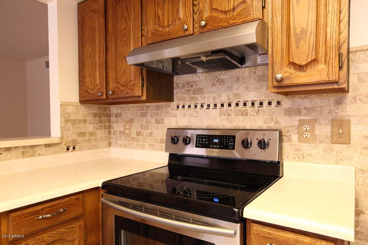 4210 East Frye Road Phoenix, AZ 85048 - Photo 14 of 30 Kitchen-Range