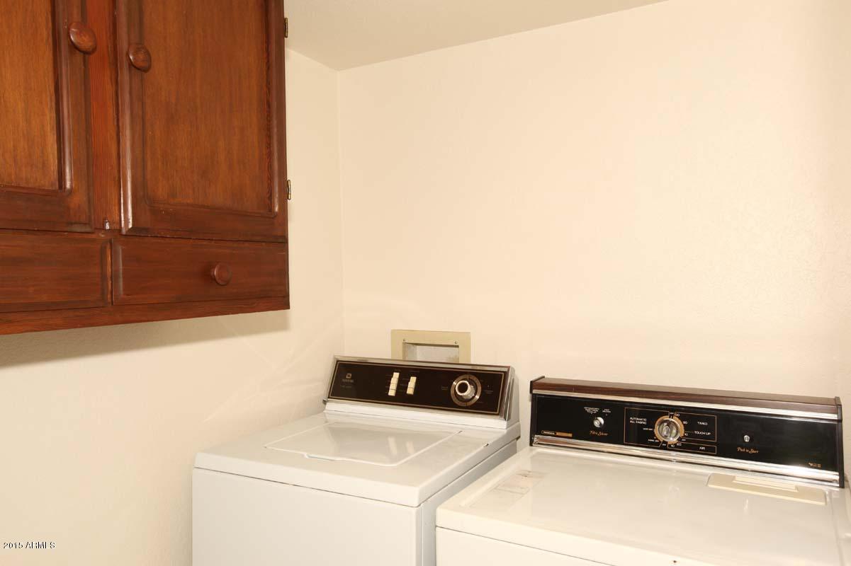 4210 East Frye Road Phoenix, AZ 85048 - Photo 28 of 30 Laundry Room