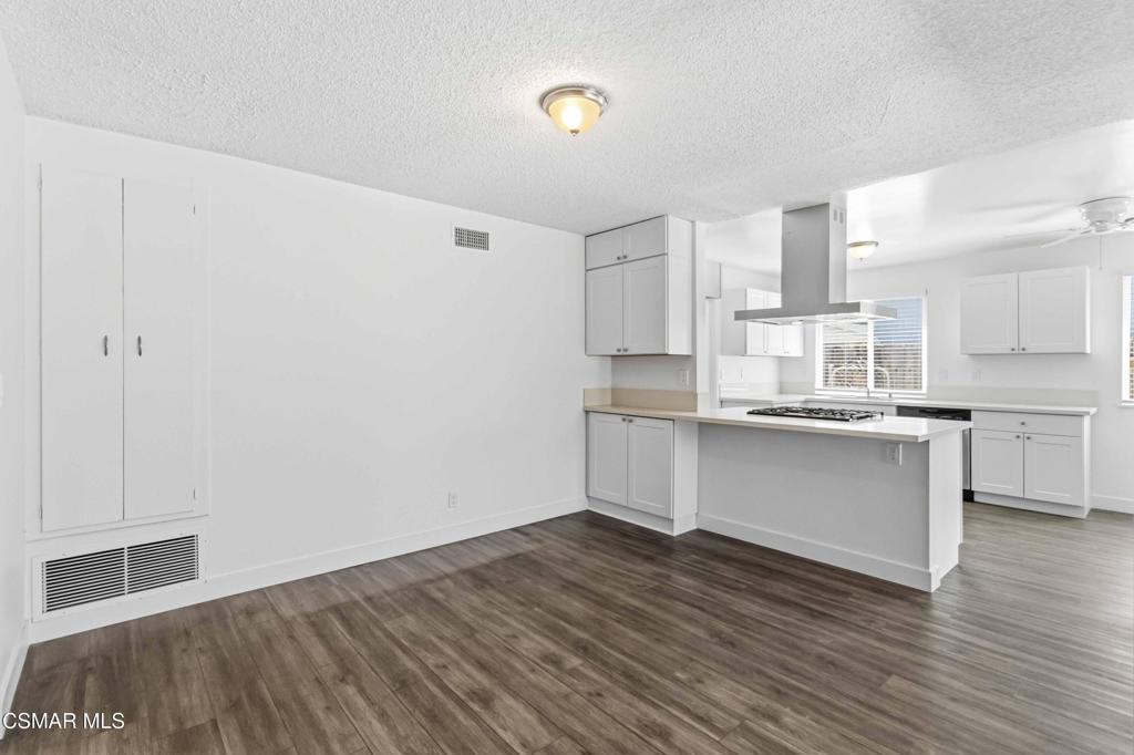 5735 Katherine Street Simi Valley, CA 93063 - Photo 16 of 30