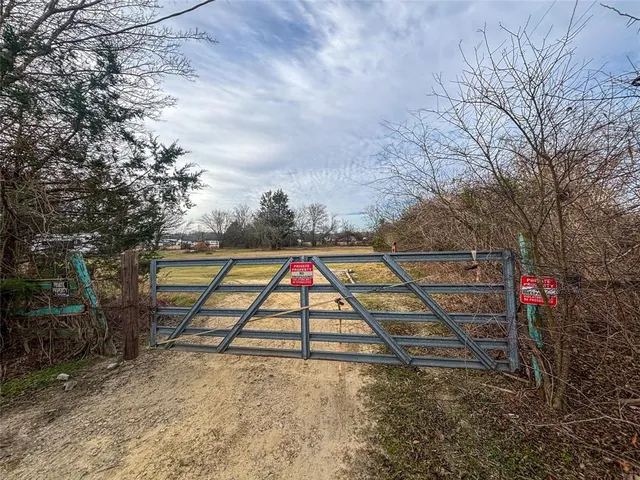 $130,000 | 7705 Hollow Court, Terrell, TX 75161