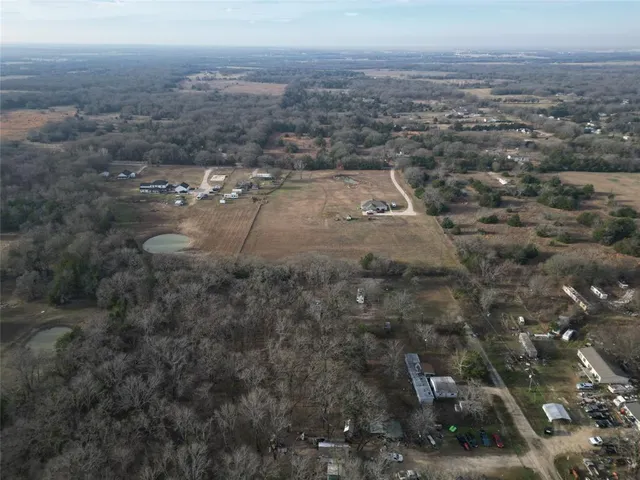 a view of an empty room with a yard