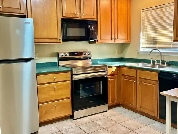 $145,000 | 152 Avant Garde Circle, Unit 152, Kenner, LA 70065