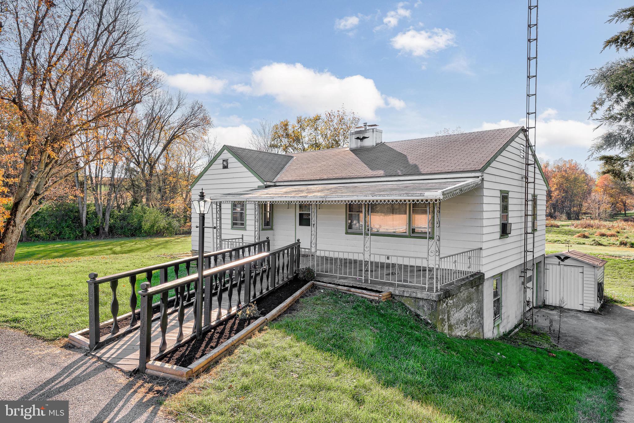 1460 Freysville Road York, PA 17402 - Photo 3 of 26 Gallery Image 3