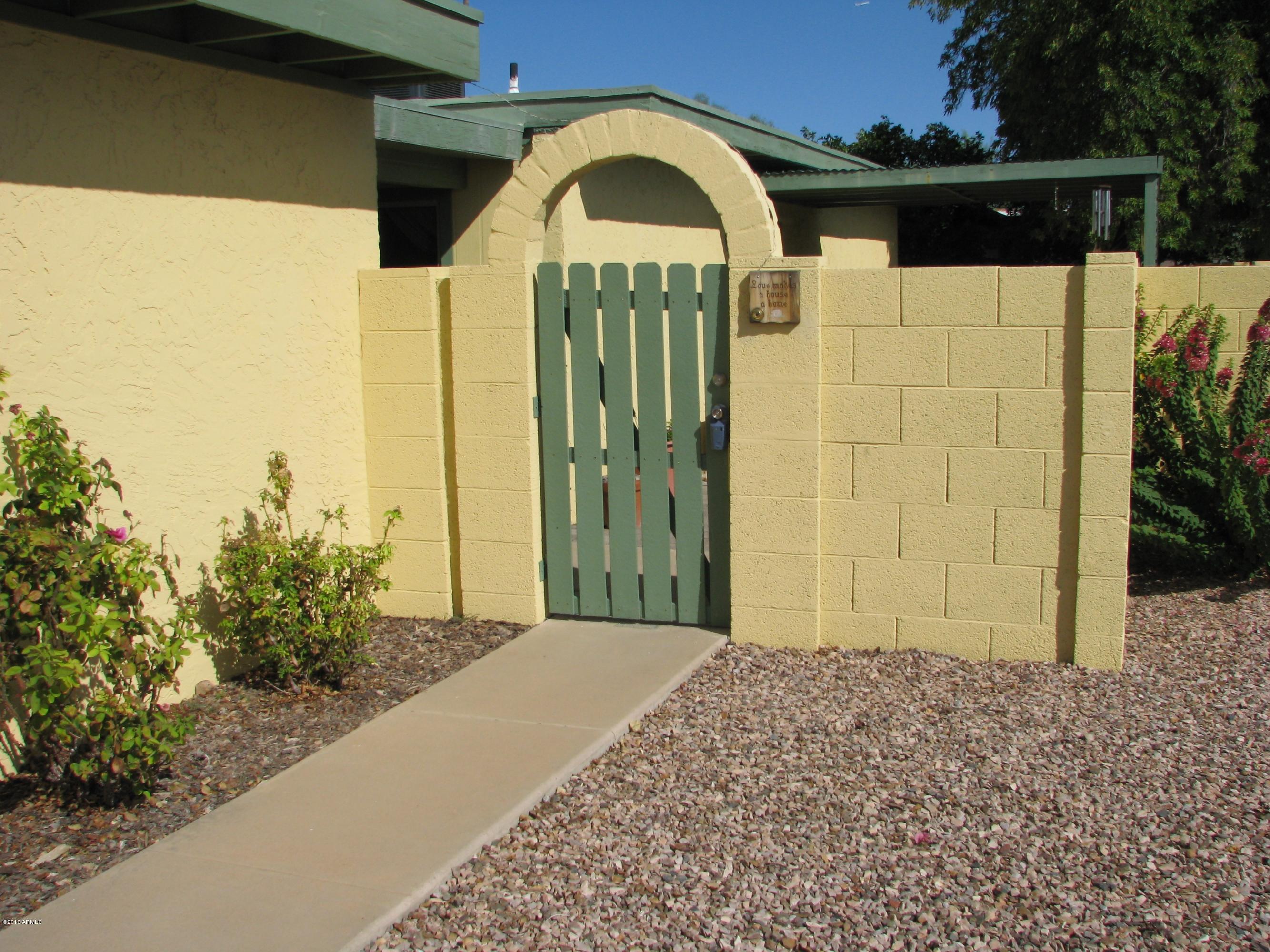 3004 South Price Road Tempe, AZ 85282 - Photo 3 of 28 IMG_0704