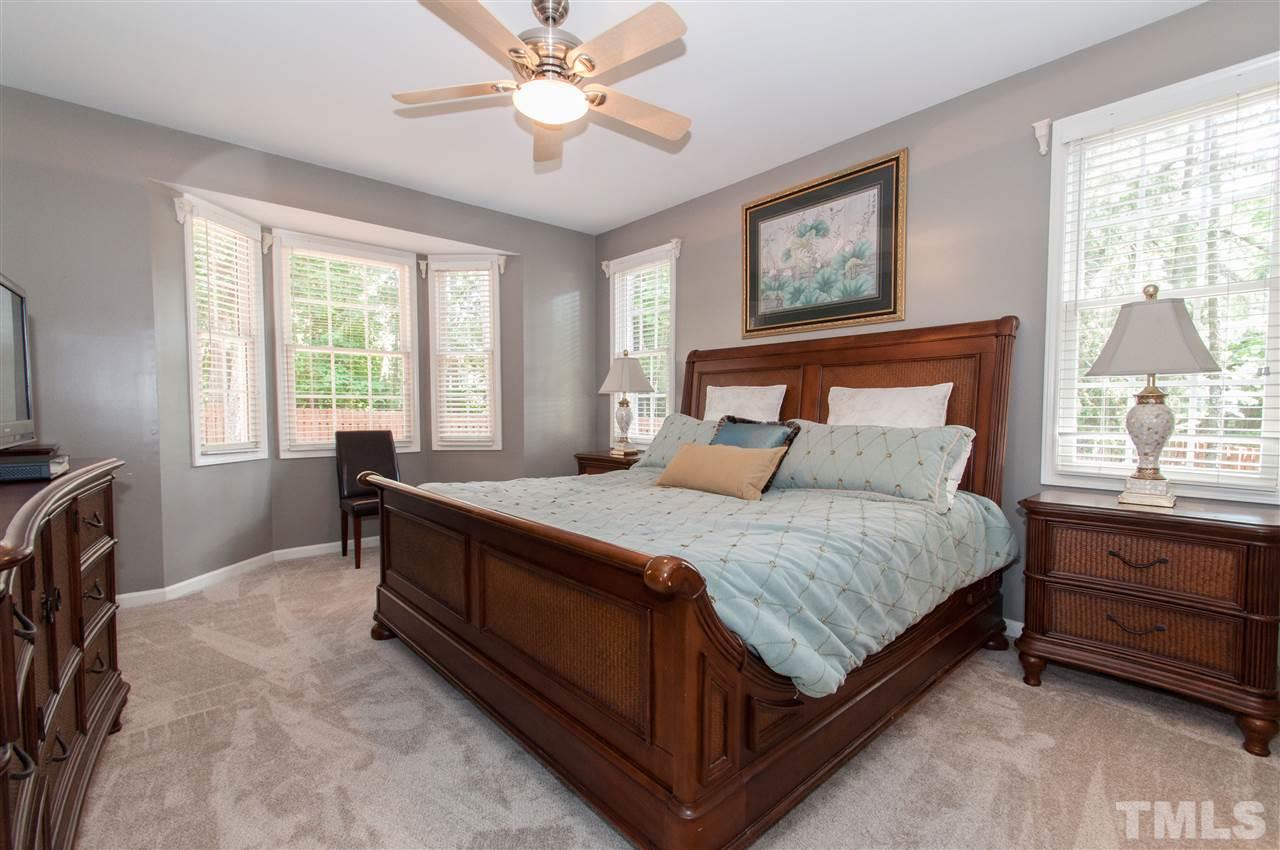 13204 Ellesmere Court Raleigh, NC 27614 - Photo 12 of 25 Gallery Image 12