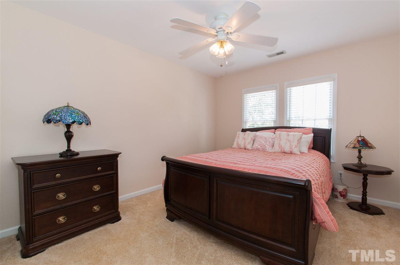13204 Ellesmere Court Raleigh, NC 27614 - Photo 17 of 25 Gallery Image 17