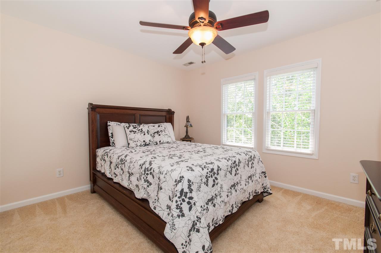13204 Ellesmere Court Raleigh, NC 27614 - Photo 18 of 25 Gallery Image 18