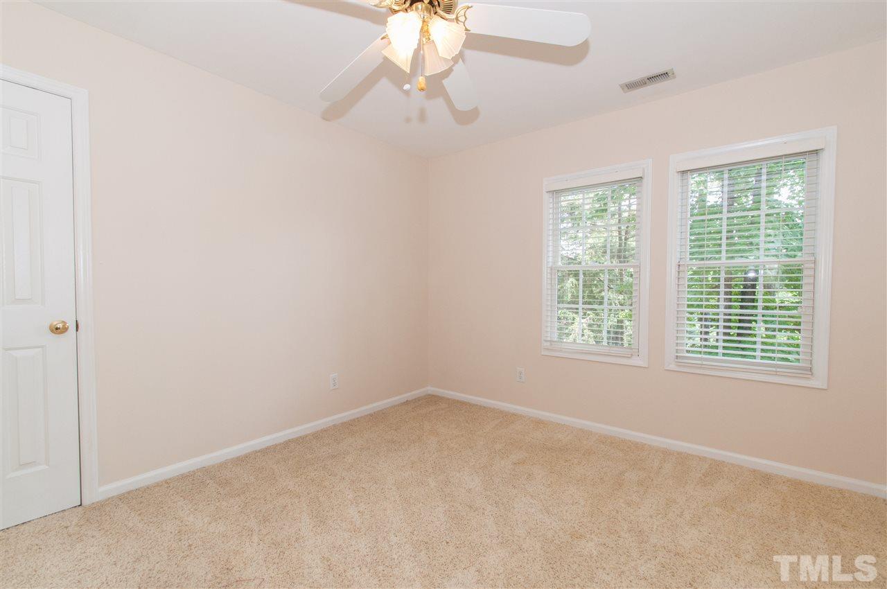 13204 Ellesmere Court Raleigh, NC 27614 - Photo 19 of 25 Gallery Image 19
