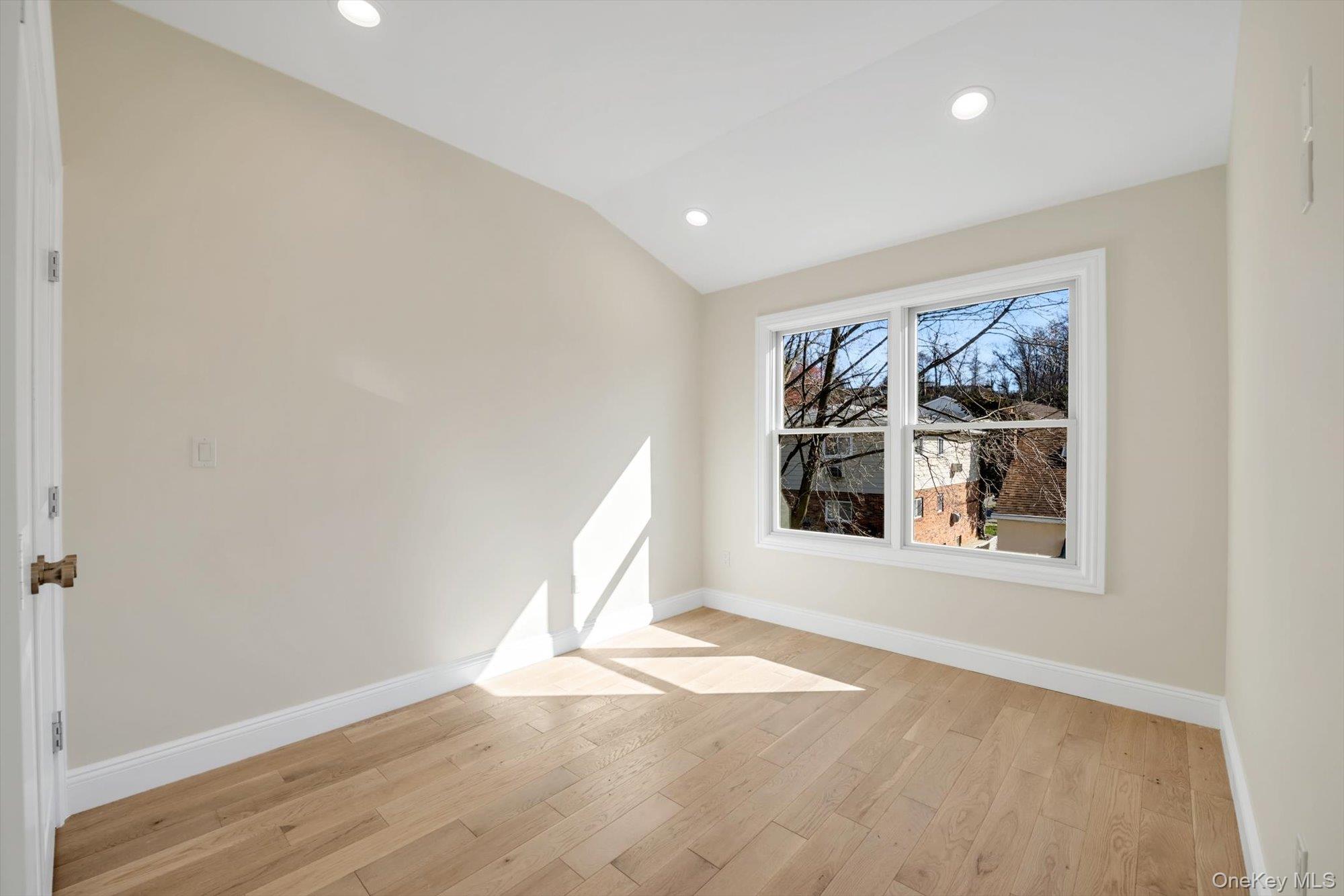 68 Edgewood Road, Unit B Port Washington, NY 11050 - Photo 10 of 22