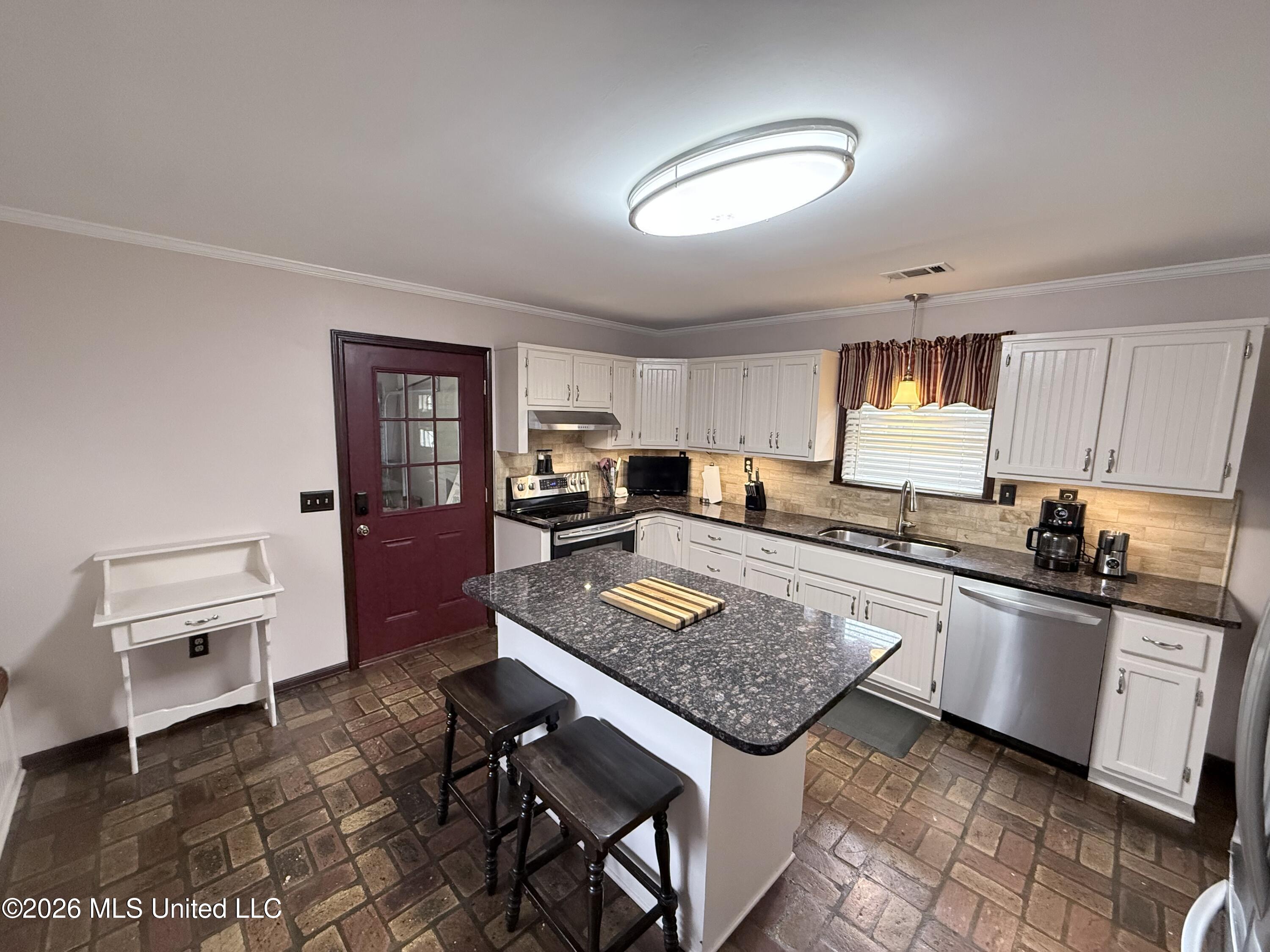 6312 Bond Hill Road Moss Point, MS 39562 - Photo 26 of 54 IMG_7456