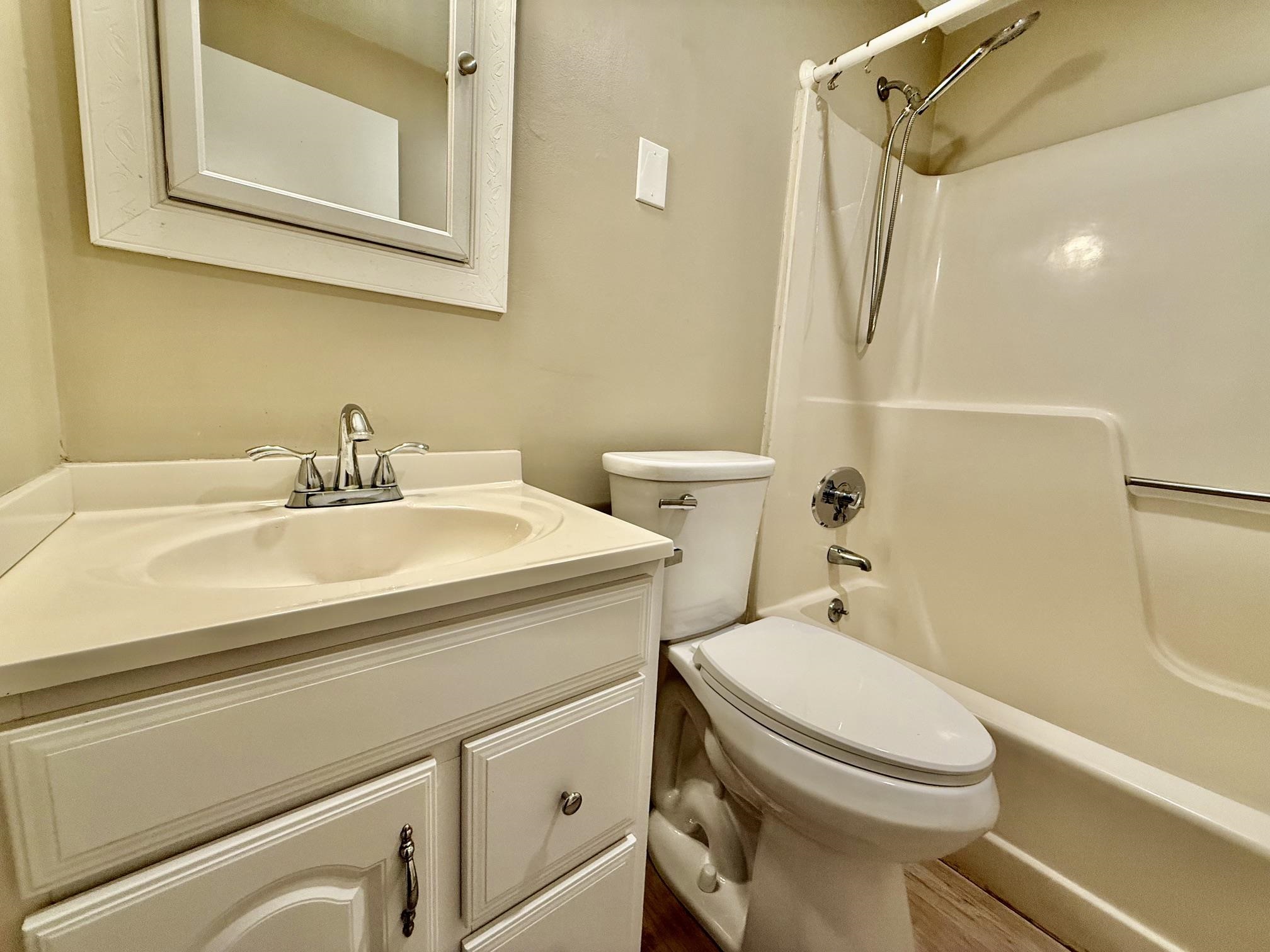 945 Mammoth Road, Unit 1S Manchester, NH 03104 - Photo 12 of 20