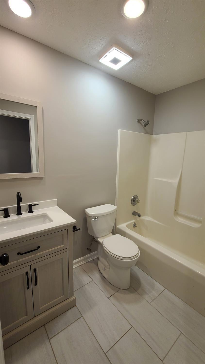 7261 Thompson Road Goshen, OH 45122 - Photo 9 of 19 Gallery Image 9