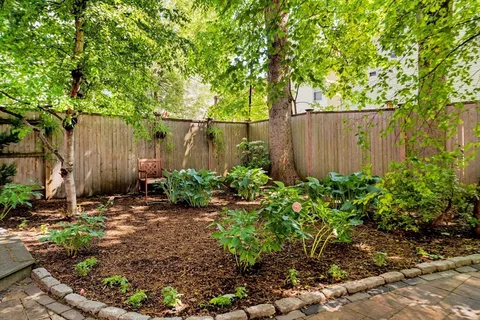 $935,000 | 87 Kinnaird Street, Unit 2, Cambridge, MA 02139