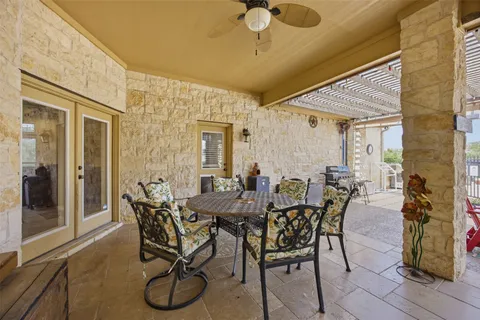 $1,700,000 | 2936 Farm To Market Road 1704, Elgin, TX 78621