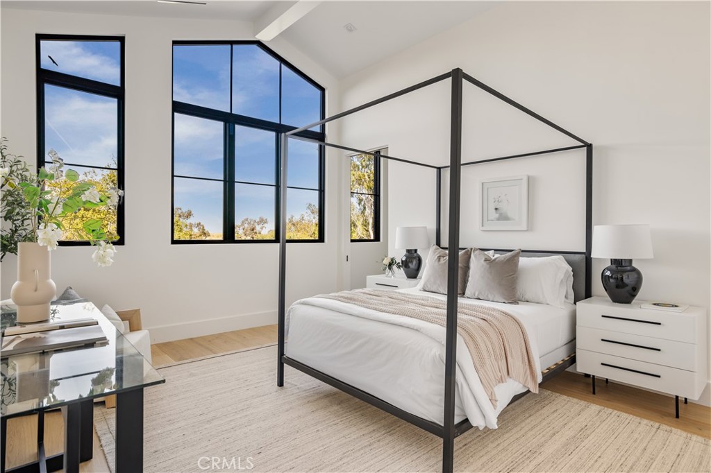 24341 Rolling View Road Hidden Hills, CA 91302 - Photo 27 of 41