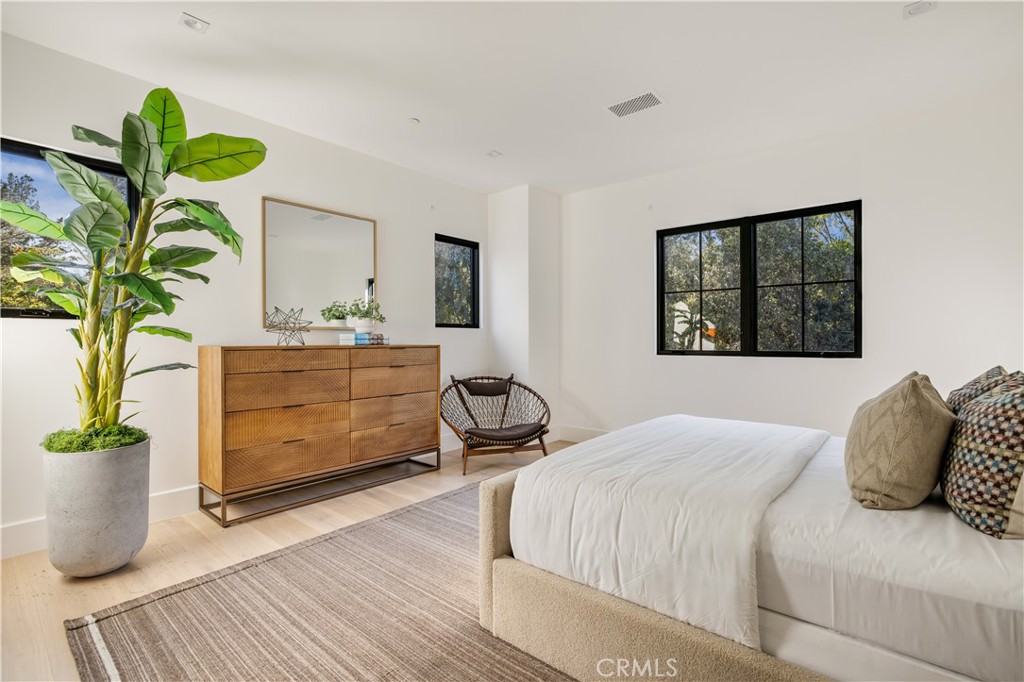 24341 Rolling View Road Hidden Hills, CA 91302 - Photo 29 of 41