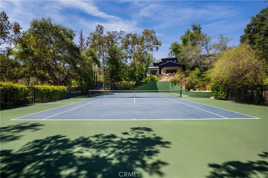 24341 Rolling View Road Hidden Hills, CA 91302 - Photo 40 of 41