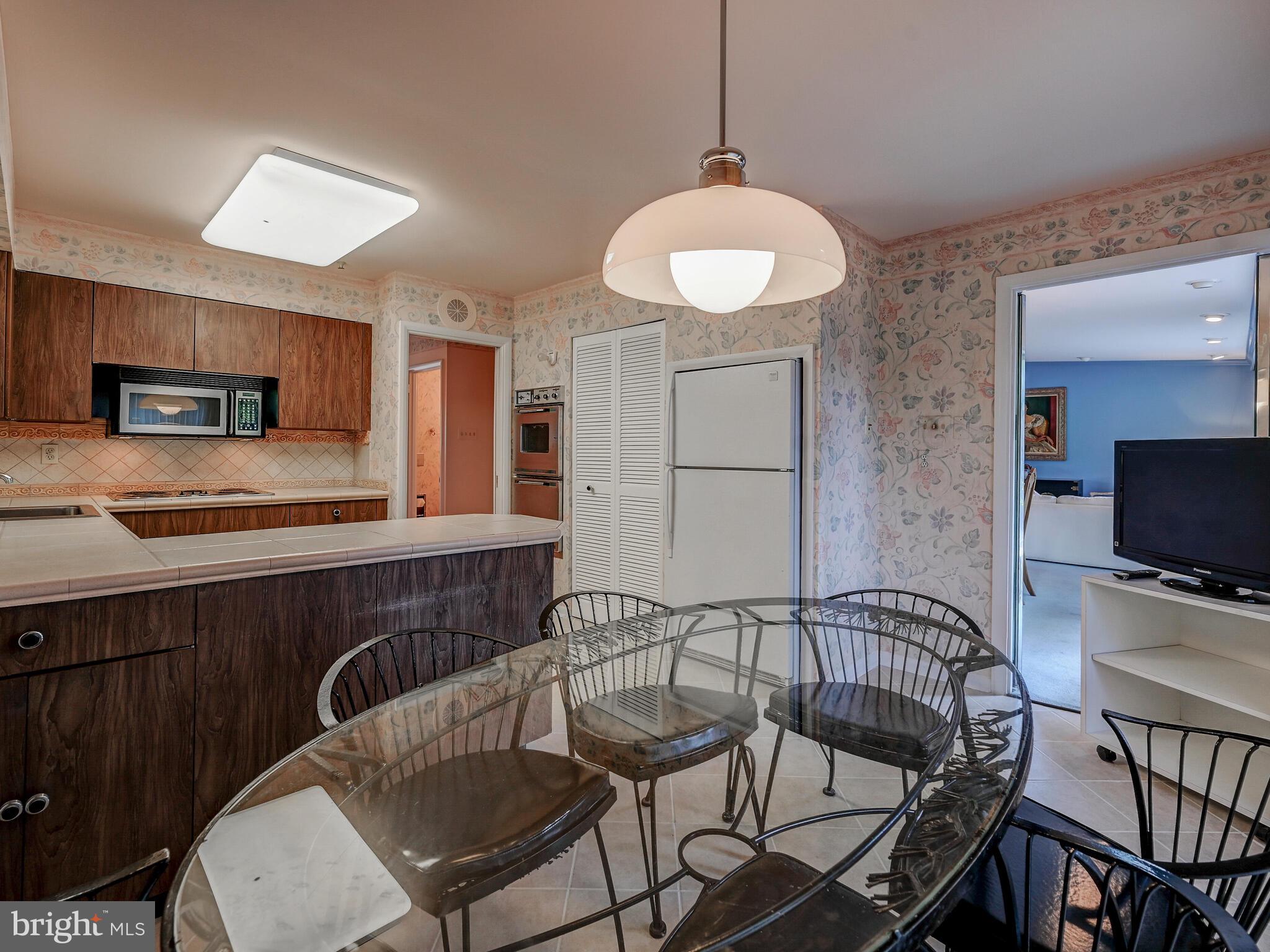3420 Garrison Farms Road Baltimore, MD 21208 - Photo 16 of 45 Kitchen