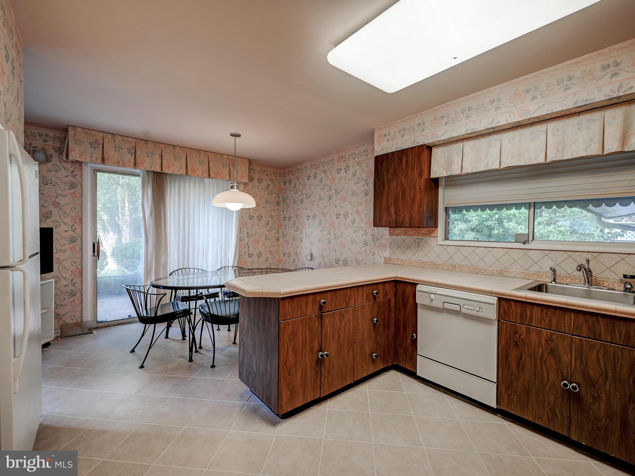3420 Garrison Farms Road Baltimore, MD 21208 - Photo 17 of 45 Kitchen