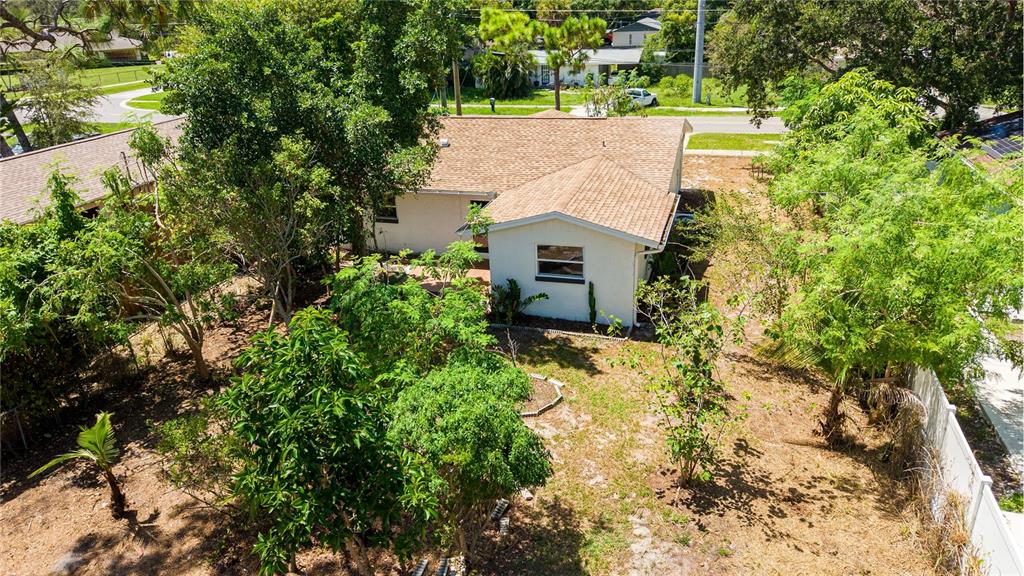1949 Trotter Road Largo, FL 33774 - Photo 27 of 35 Gallery Image 27
