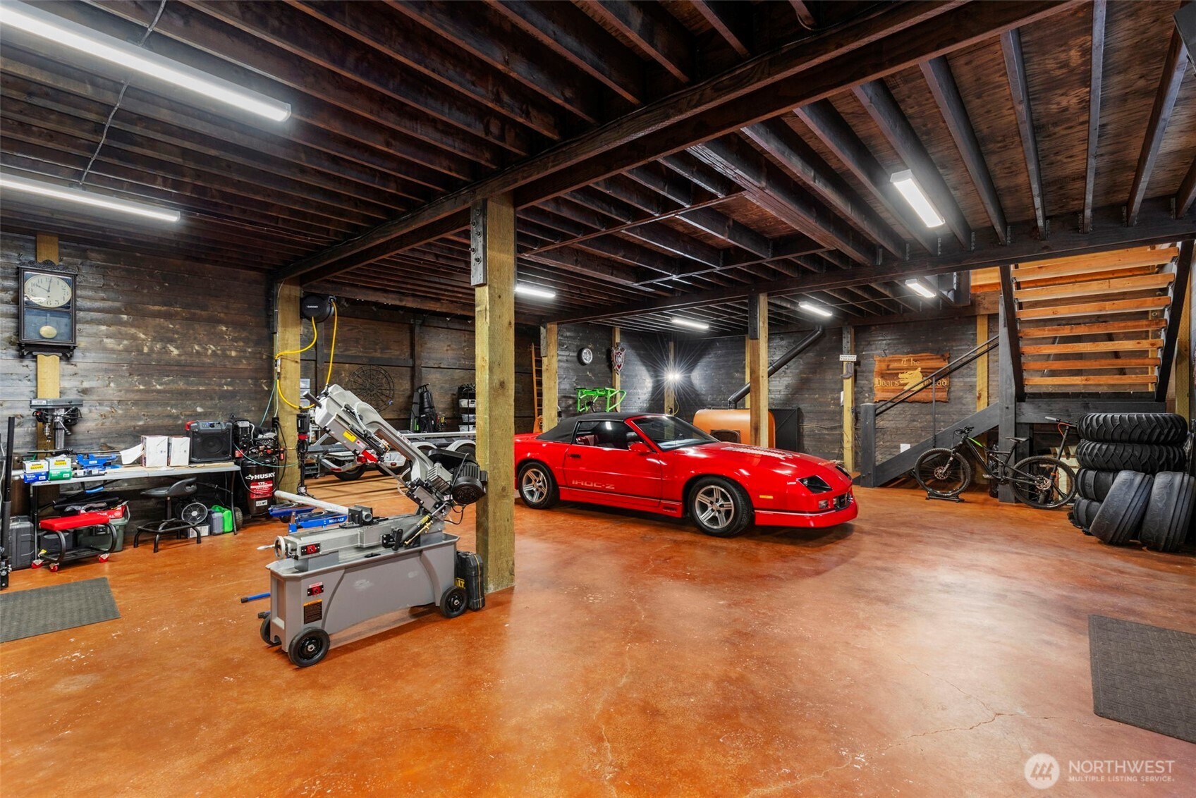 7698 Westerly Lane Northeast Bainbridge Island, WA 98110 - Photo 6 of 28 a view of a car garage