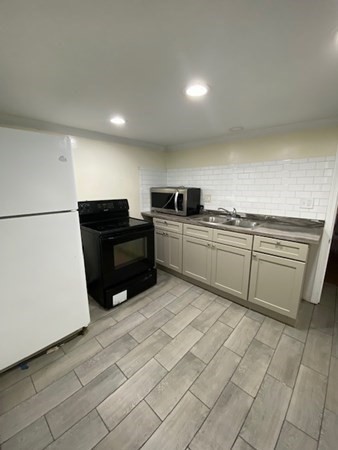 12 Creswell Road Worcester, MA 01602 - Photo 20 of 31 Gallery Image 20