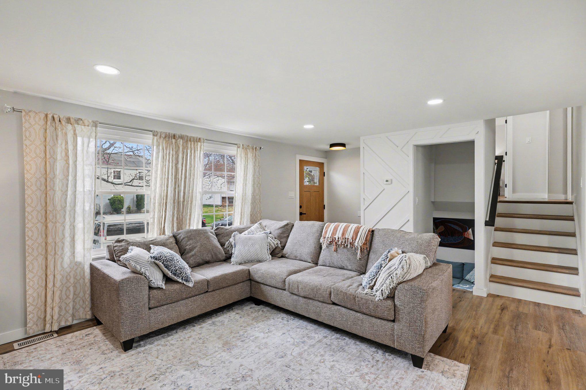 9205 Friar Road Fort Washington, MD 20744 - Photo 3 of 29