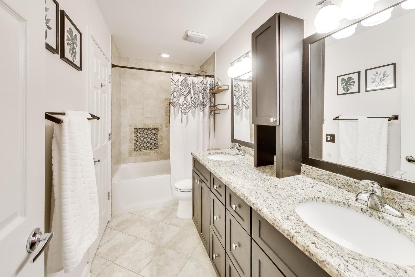2 Chaucer Lane, Unit B Streamwood, IL 60107 - Photo 14 of 22