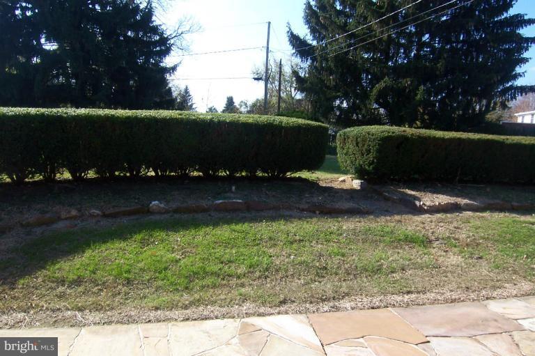 18817 Crofton Road Hagerstown, MD 21742 - Photo 21 of 30 Exterior (Rear)