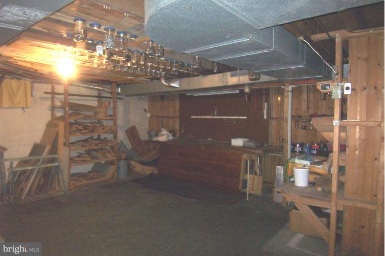 18817 Crofton Road Hagerstown, MD 21742 - Photo 28 of 30 Basement