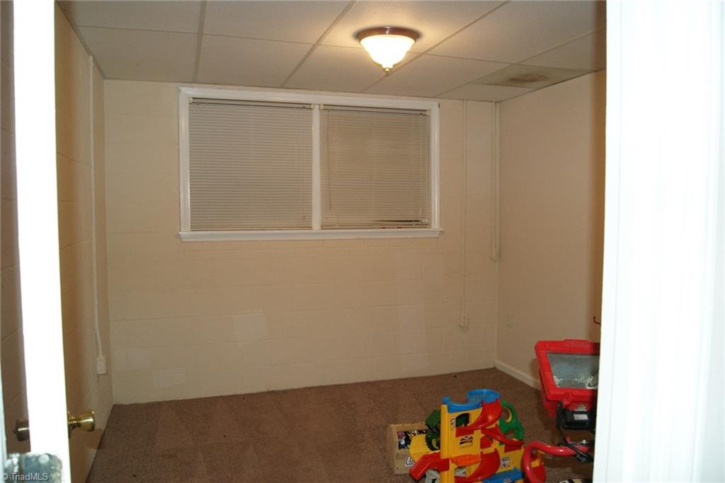 514 Watford Road Thomasville, NC 27360 - Photo 22 of 27 Gallery Image 22