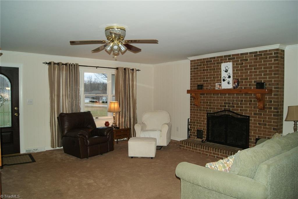 514 Watford Road Thomasville, NC 27360 - Photo 8 of 27 Gallery Image 8
