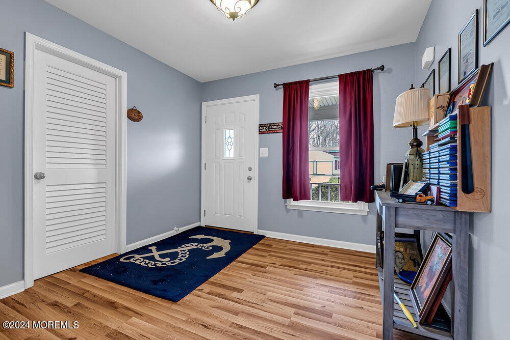 92 Concord Circle Howell, NJ 07731 - Photo 4 of 23