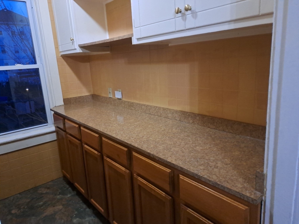 226 Haffards Street Fall River, MA 02723 - Photo 25 of 37