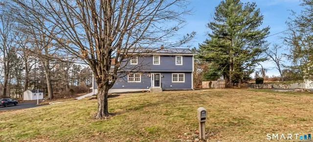$799,900 | 2 Rolf Drive, Danbury, CT 06810
