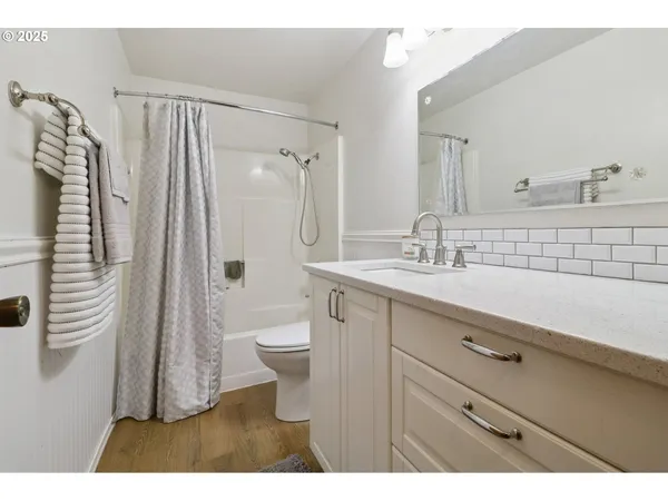 $1,299,000 | 31563 Southeast Lusted Road, Gresham, OR 97080