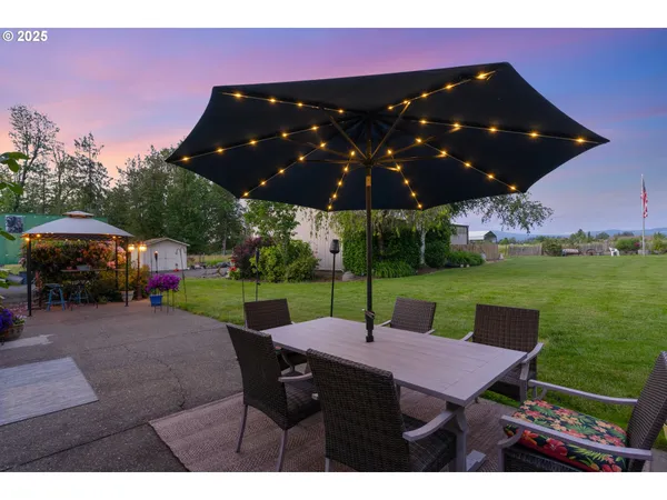 $1,299,000 | 31563 Southeast Lusted Road, Gresham, OR 97080