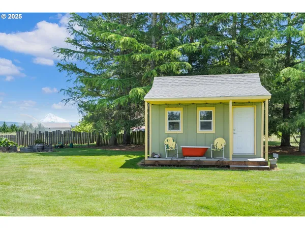 $1,299,000 | 31563 Southeast Lusted Road, Gresham, OR 97080