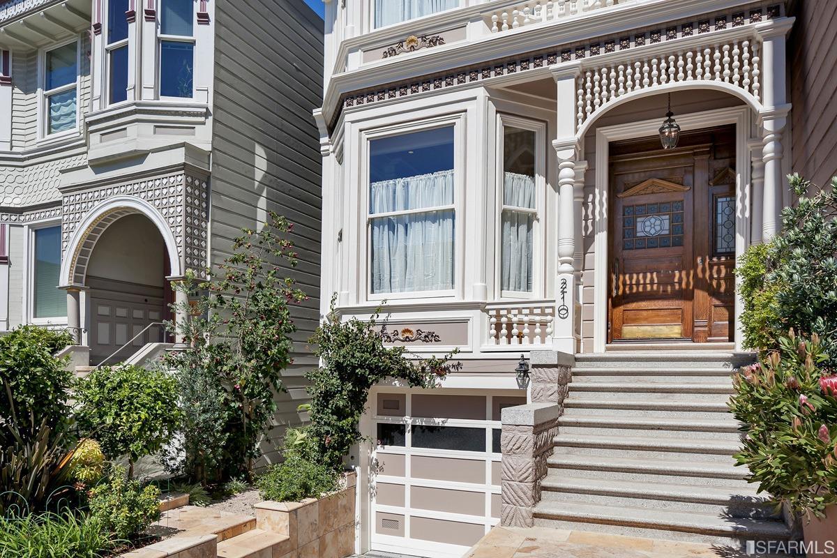 Frederick Street San Francisco, CA 94117 - Photo 2 of 61 a front view of a house with a porch