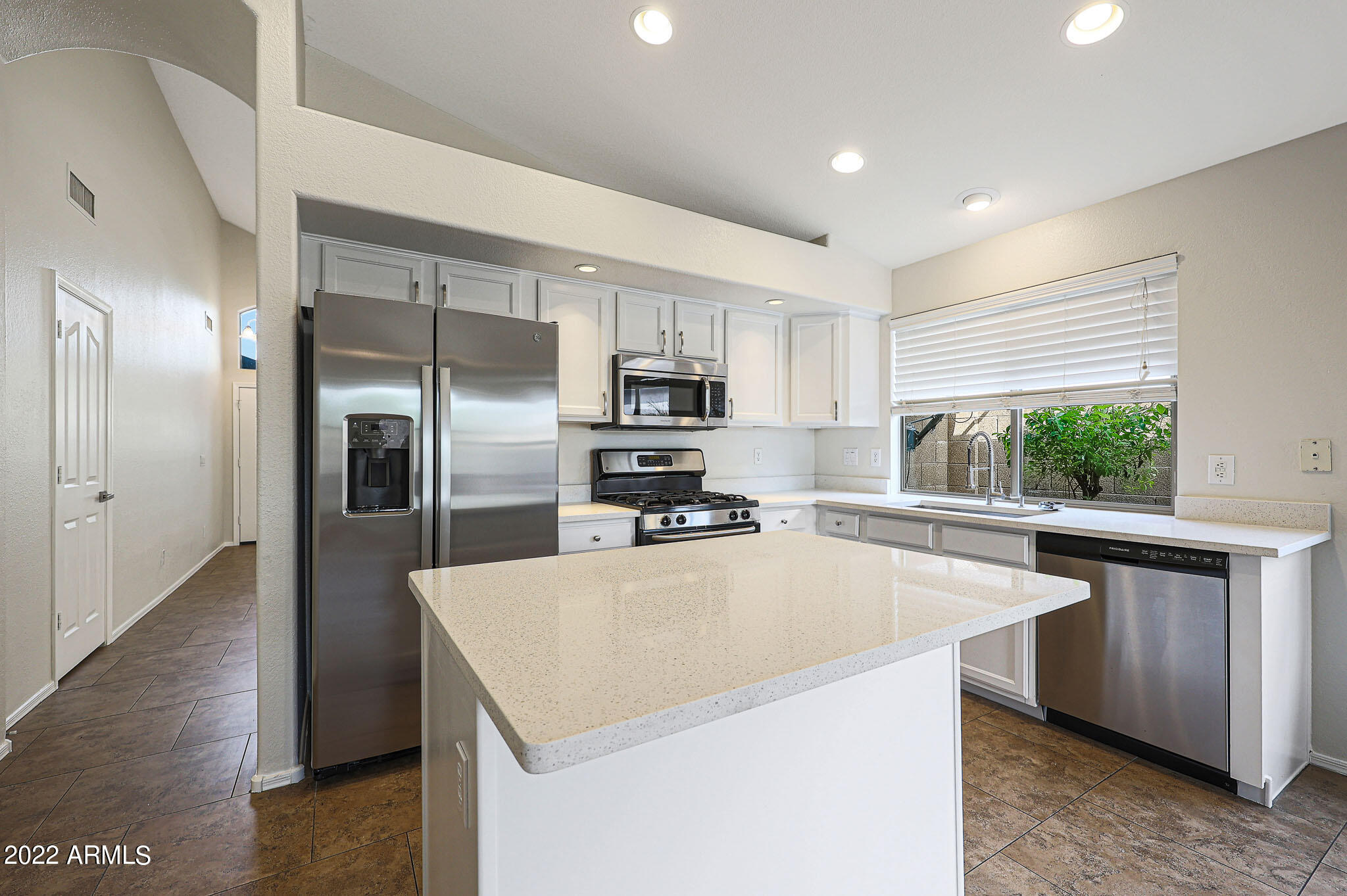 4709 East Jaeger Road Phoenix, AZ 85050 - Photo 3 of 9 Kitchen 2