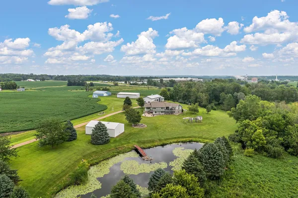 $1,125,000 | 2312 Becker Trail, Faribault, MN 55021