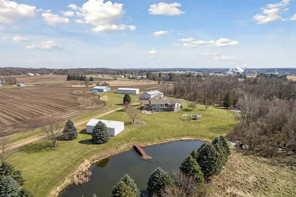 $1,125,000 | 2312 Becker Trail, Faribault, MN 55021