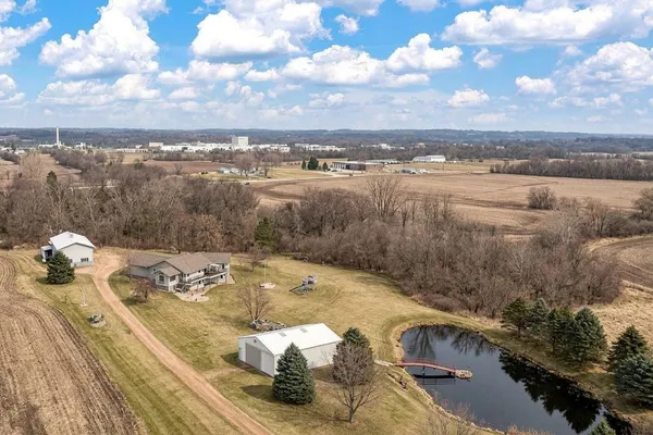 $1,125,000 | 2312 Becker Trail, Faribault, MN 55021
