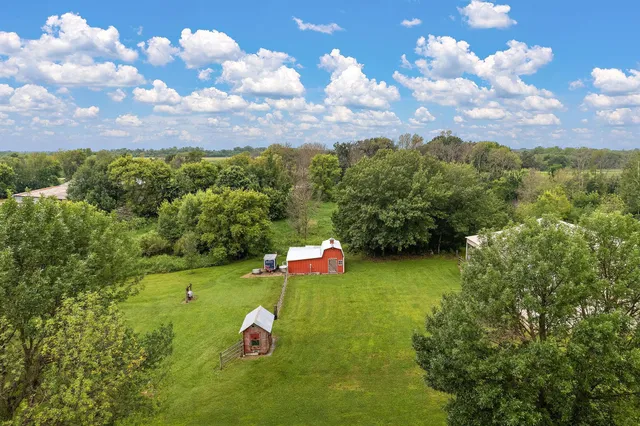 $1,150,000 | 2312 Becker Trail, Faribault, MN 55021