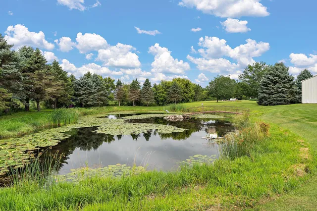 $1,125,000 | 2312 Becker Trail, Faribault, MN 55021